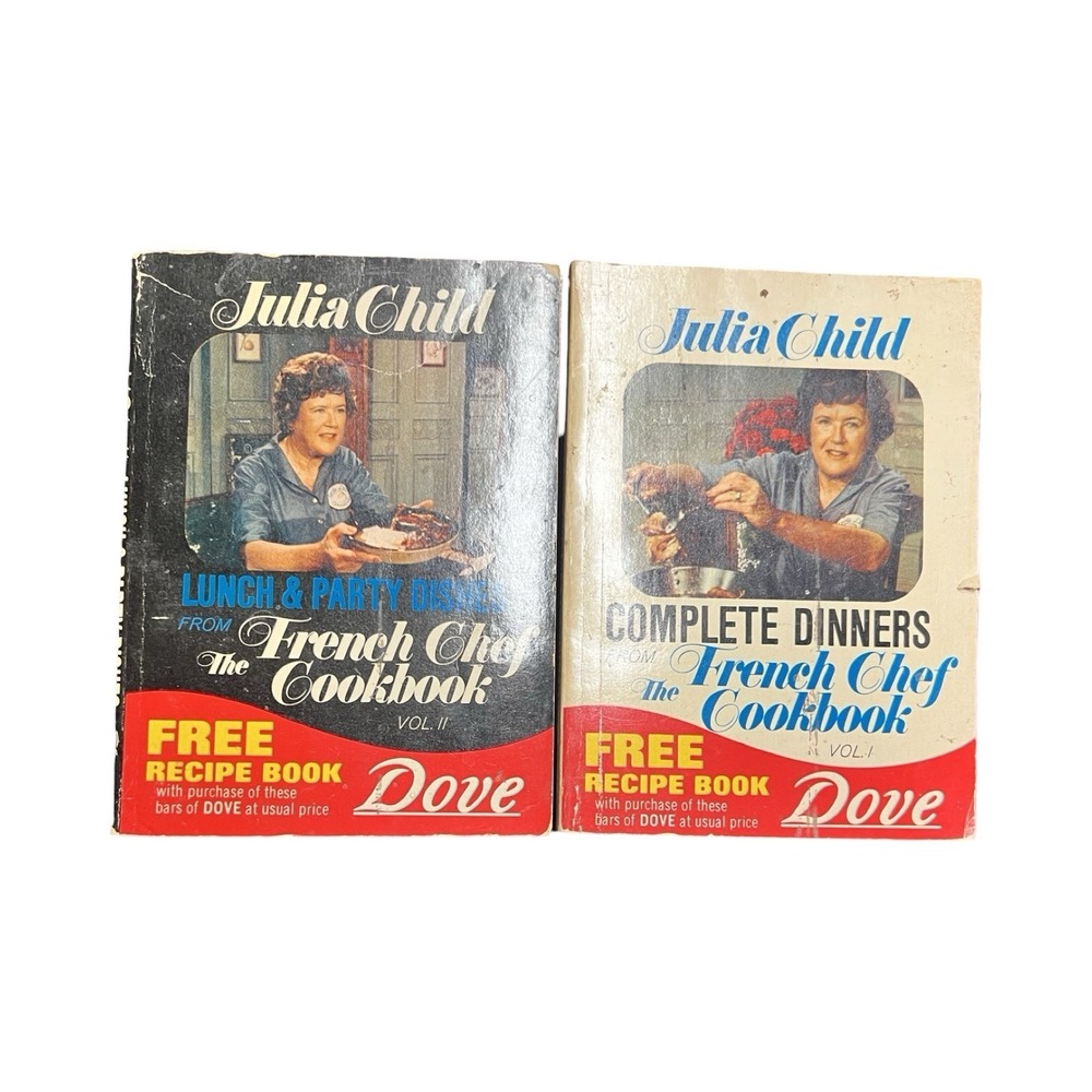 Julia Child The French Chef Cookbook Vol‎ I & II Bantam Minibooks 1972 Dove Set